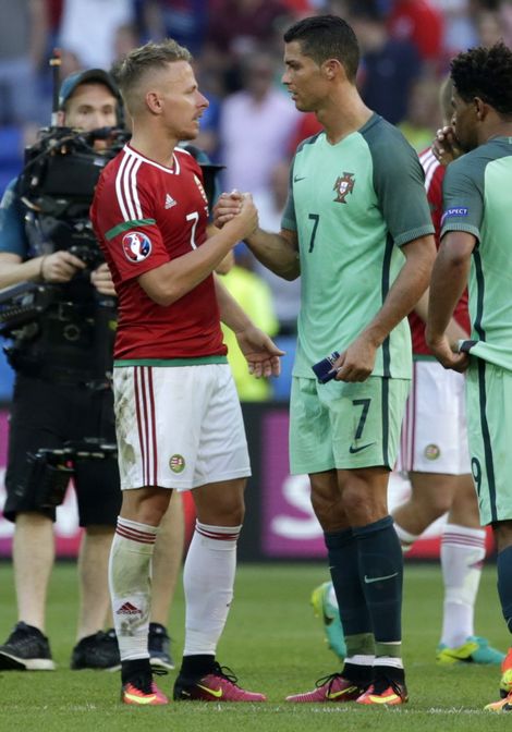 Cristiano+Ronaldo+Balazs+Dzsudzsak+EPA