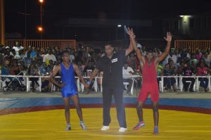 Nickerie wint nipt van De Rest 2