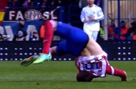 Ronalda onnodig hard door op tegenstander