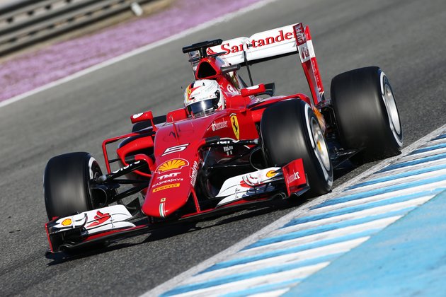 Vettel blijft Hamilton voor in eerste test Formule 1