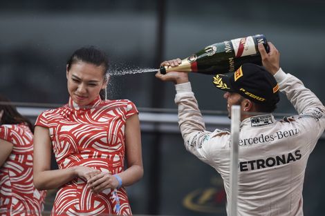 ‘Hamilton wil 150 miljoen voor 3 jaar’