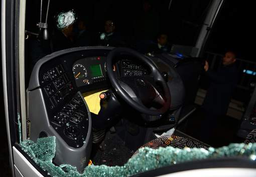 Turks voetbal voor een week stilgelegd na aanslag op bus