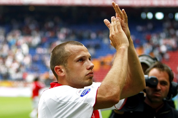 Heitinga in basis bij Jong Ajax