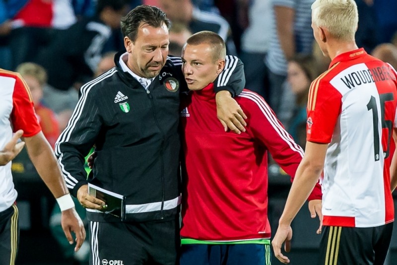 Domper voor Southampton en Oranje: Clasie weken out