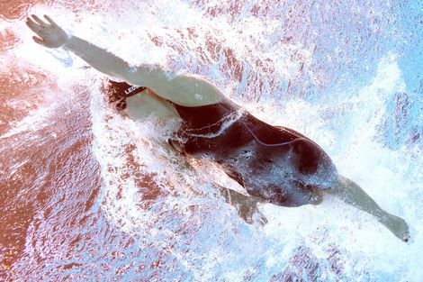 Ledecky zwemt wereldrecord