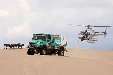 Dakar: De Rooy mijdt risico’s