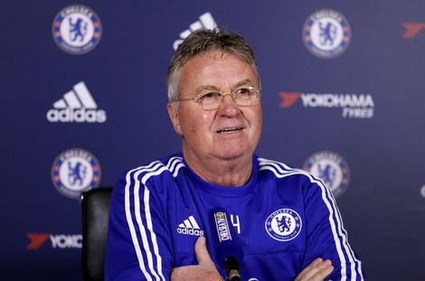 Hiddink lacht om ruzie Costa-Oscar