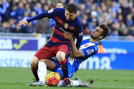 Barça loopt averij op in stadsderby
