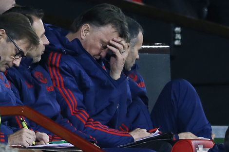 Van Gaal naarstig op zoek naar versterking