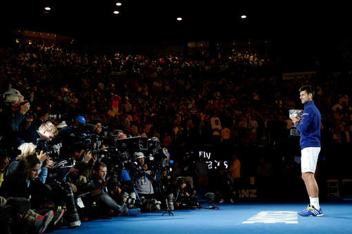 Djokovic voelt zich vereerd