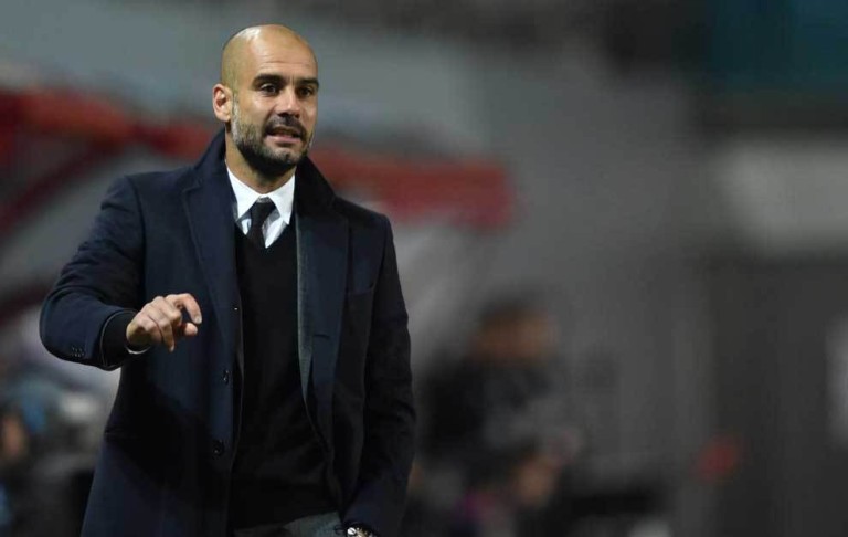 Guardiola flirts with United in Paris