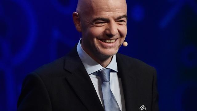 FIFA-kandidaat Infantino accepteert uitnodiging BBC voor deba