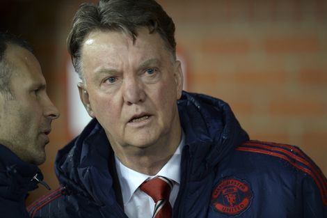 Van Gaal: ’11 man achter de bal’