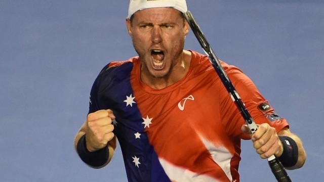 Hewitt verlengt afscheidstournee dankzij zege op Australian Open