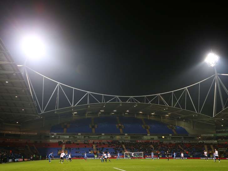 Overlijden voorzitter volgende klap dolend Bolton