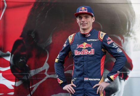 TELESPORT TV playJeffrey Hoogland klaar voor WK play’Leeuwinnen willen échte Oranje… playTelstar zingt in bad met ‘Iceman’   Autosport Verstappen kent prima ochtendVerstappen kent prima ochtend Verstappen weer de baan opVerstappen weer de baan op FOTO Nieuwe auto Max VerstappenFOTO Nieuwe auto Max Verstappen Nieuwe modus F1 pas in meiNieuwe modus F1 pas in mei Van der Mark in wolken na 3e plekVan der Mark in wolken na 3e plek Voetbal Klaassen: ‘Zo is de titel van ons’Klaassen: ‘Zo is de titel van ons’ Oranje moet Martens missenOranje moet Martens missen Jetro Willems traint individueelJetro Willems traint individueel Aderlating Arsenal in titelraceAderlating Arsenal in titelrace Ziekenboeg Van Gaal propvolZiekenboeg Van Gaal propvol Tennis Zuur verlies voor Kiki BertensZuur verlies voor Kiki Bertens Meevaller Oranje in Fed CupMeevaller Oranje in Fed Cup FOTO Federer straalt bij OscarsFOTO Federer straalt bij Oscars Robin Haase nadert de top-50Robin Haase nadert de top-50 Bertens nadert hoofdtoernooiBertens nadert hoofdtoernooi Schaatsen Richardson zet krabbel bij ClafisRichardson zet krabbel bij Clafis Schaatsers helpen Kai ReusSchaatsers helpen Kai Reus Angstige vlucht schaatsersAngstige vlucht schaatsers WK sprint: stem op je favorietWK sprint: stem op je favoriet Nuis beste van de restNuis beste van de rest Golf Ongenode gasten op golfbaanOngenode gasten op golfbaan Luiten nu maar naar ThailandLuiten nu maar naar Thailand Luiten niet helemaal tevredenLuiten niet helemaal tevreden Golfer Luiten klimt drie plaatsenGolfer Luiten klimt drie plaatsen Puik herstel Luiten in MaleisiëPuik herstel Luiten in Maleisië Wielersport Hoogland: ‘De lat moet hoger’Hoogland: ‘De lat moet hoger’ Ten Dam debuteert voor GiantTen Dam debuteert voor Giant Guardini is ‘Mister Langkawi’Guardini is ‘Mister Langkawi’ Weer vreemd incident met rennerWeer vreemd incident met renner Debuut voor Ten Dam bij GiantDebuut voor Ten Dam bij Giant Home » Telesport » Autosport Max Verstappen tijdens de presentatie van de nieuwe Toro Rosso-bolide. Max Verstappen tijdens de presentatie van de nieuwe Toro Rosso-bolide. Foto: AFP   Deel op FB4 Share on Facebook	    di 01 mrt 2016, 13:14 Verstappen kent prima ochtend