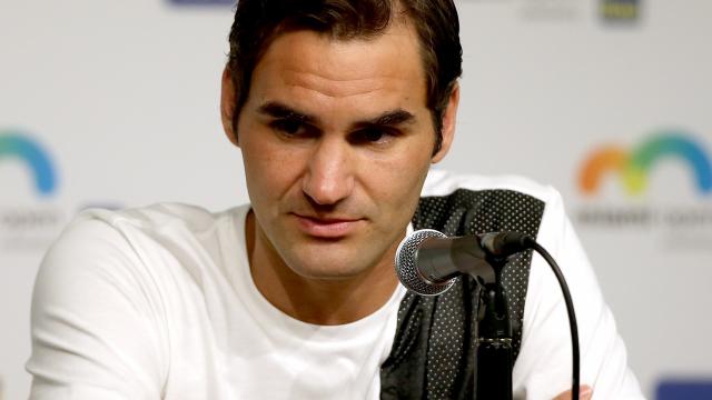Federer liep blessure op bij ongelukje in badkamer
