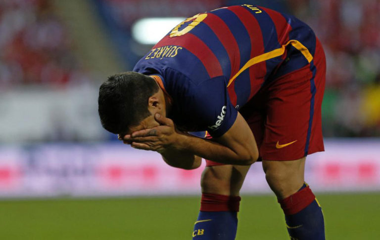 Barcelona Striker will miss group stage :Luis Suarez will head to the Copa America injured