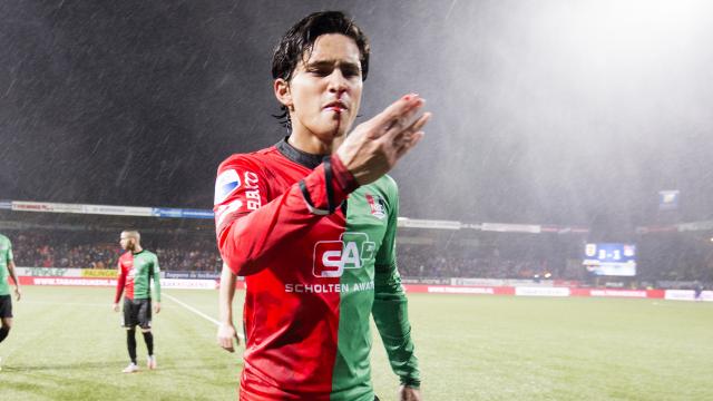 Aanvaller Navarone Foor verruilt NEC voor Vitesse