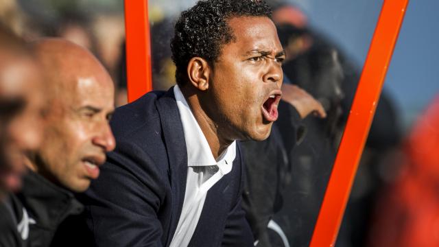 Kluivert tekent contract voor twee jaar als jeugdtrainer bij Ajax