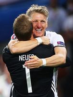 Neuer bereid om band af te staan