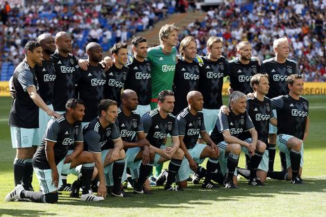 Ajax verliest speciaal oefenduel met Real