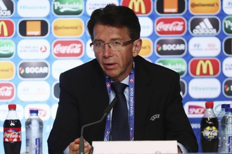 Franse grasbond laakt UEFA