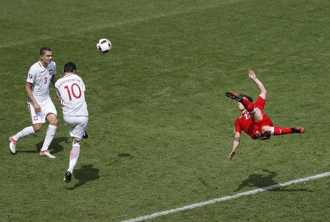 Shaqiri maakt wereldgoal