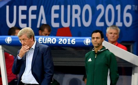 Hodgson stapt op na debacle