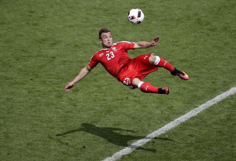 Teleurgestelde Shaqiri toch trots
