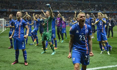 Run op shirts elftal IJsland