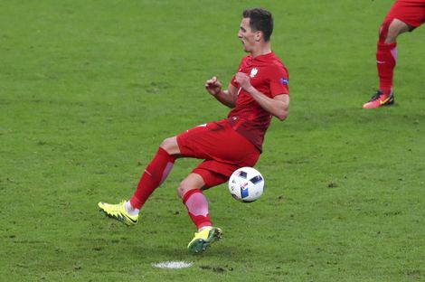 Milik weer in de basis bij Polen
