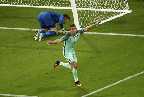 Ronaldo doet het voor Portugal