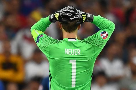 Neuer gebroken na verlies