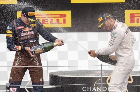 Verstappen waarschuwt Hamilton