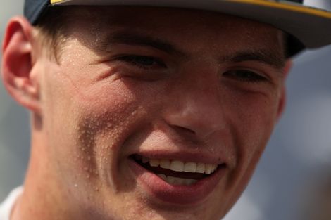Max Verstappen kan lachen