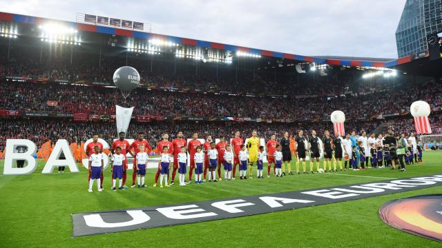 Boete Liverpool en Sevilla voor gedrag fans bij Europa League-finale