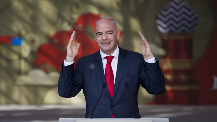 ‘Infantino moet voor ethische commissie verschijnen’