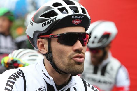 Dumoulin heeft geel in vizier