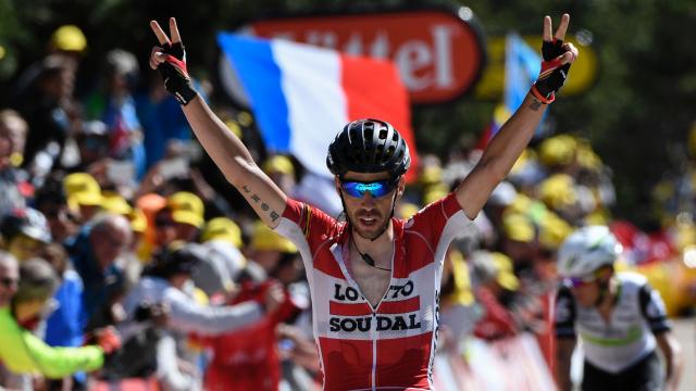 De Gendt wint in chaos op Mont Ventoux, Mollema stijgt naar tweede plek