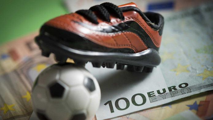 Meer dan 4000 arrestaties bij illegaal gokken op EK voetbal