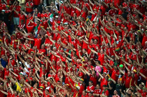 Feestje in Wales voor Bale & co
