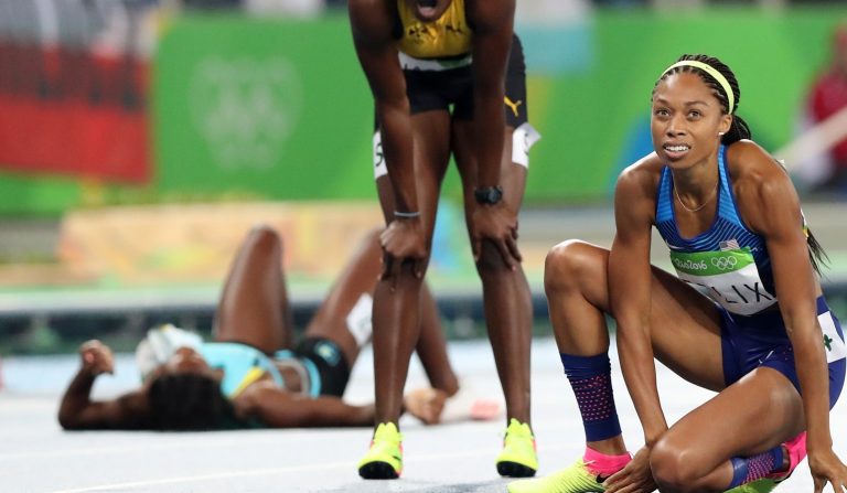 Allyson Felix loses 400-meter gold after Shaunae Miller dives across finish line