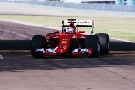 Ferrari houdt test met bredere banden