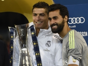 Transfervrije Champions League-winnaar biedt zich in Barcelona aan