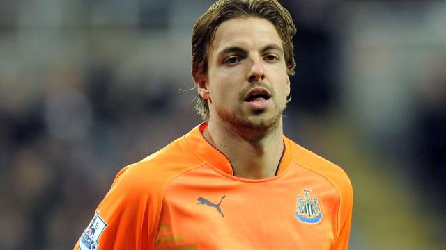 Ajax huurt doelman Krul als opvolger Cillessen