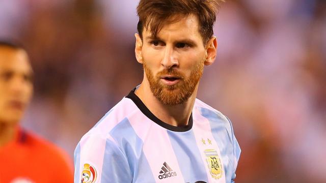 Arauza in Barcelona voor terughalen Messi