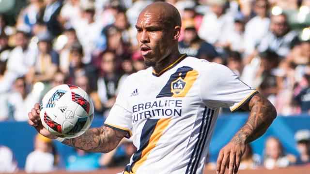Nigel de Jong krijgt trap na vanuit Amerika