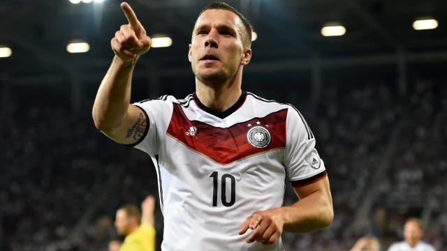 Podolski (31) stopt na twaalf jaar als Duits international