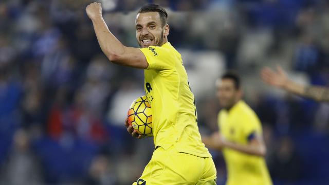 Zware knieblessure voor Villarreal-spits Soldado